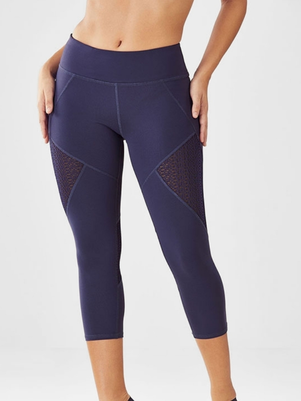 Fabletics Mid-rise Mesh Powerhold Capri Midnight Blue Cropped Leggings Medium